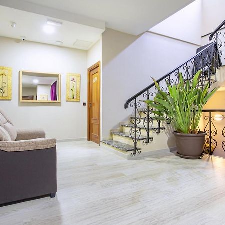 Hostal Ciudad Jardin Málaga Dış mekan fotoğraf
