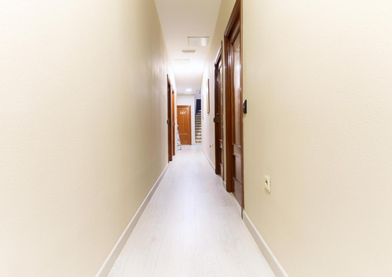 Hostal Ciudad Jardin Málaga Dış mekan fotoğraf