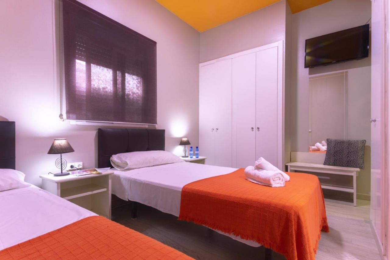 Hostal Ciudad Jardin Málaga Dış mekan fotoğraf