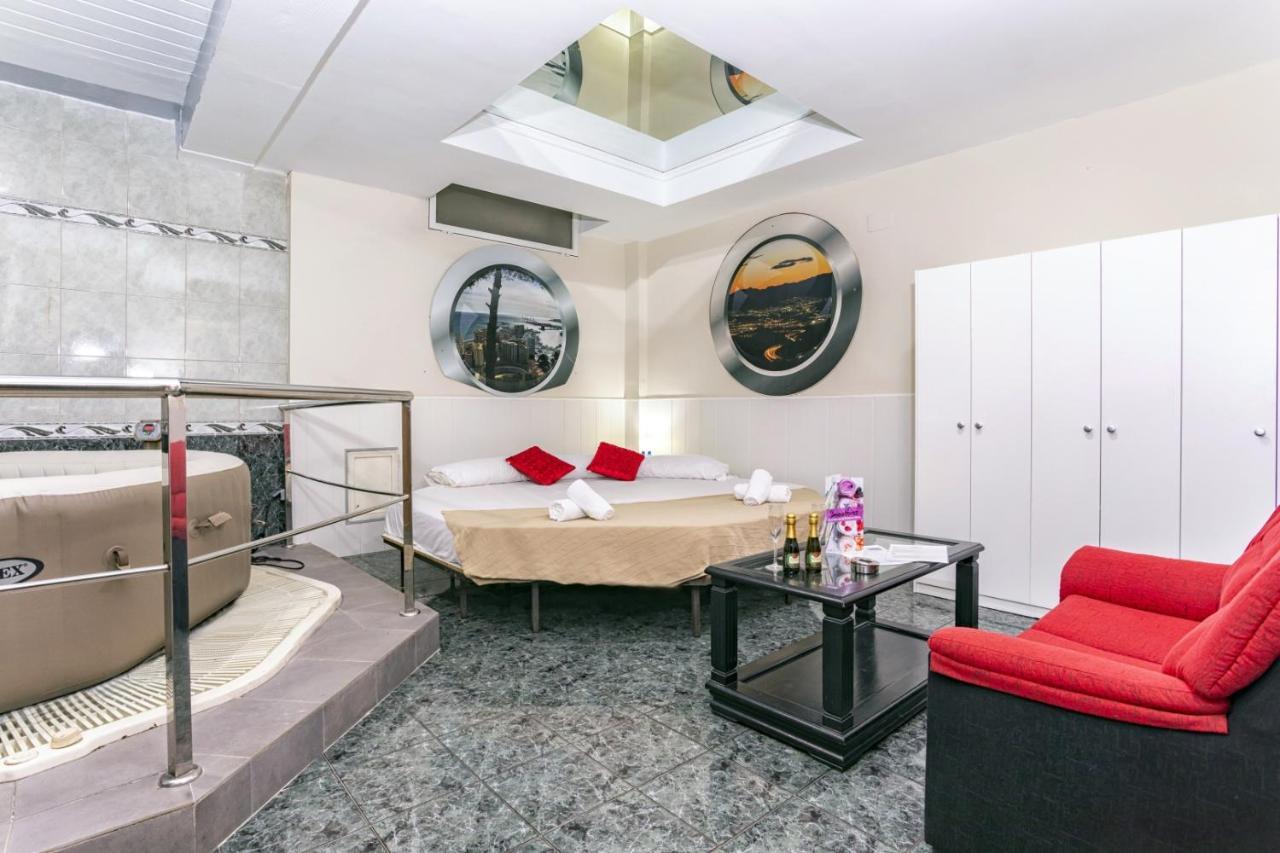 Hostal Ciudad Jardin Málaga Dış mekan fotoğraf