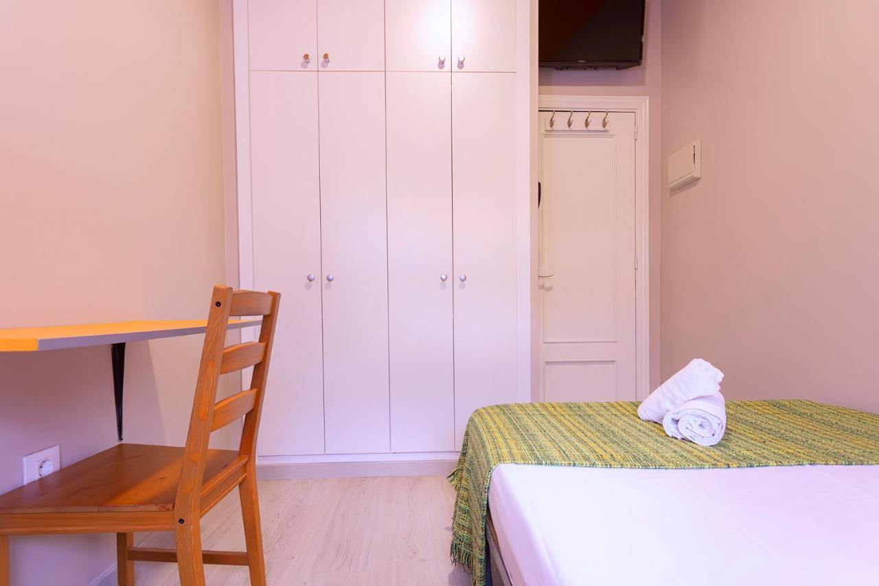Hostal Ciudad Jardin Málaga Dış mekan fotoğraf