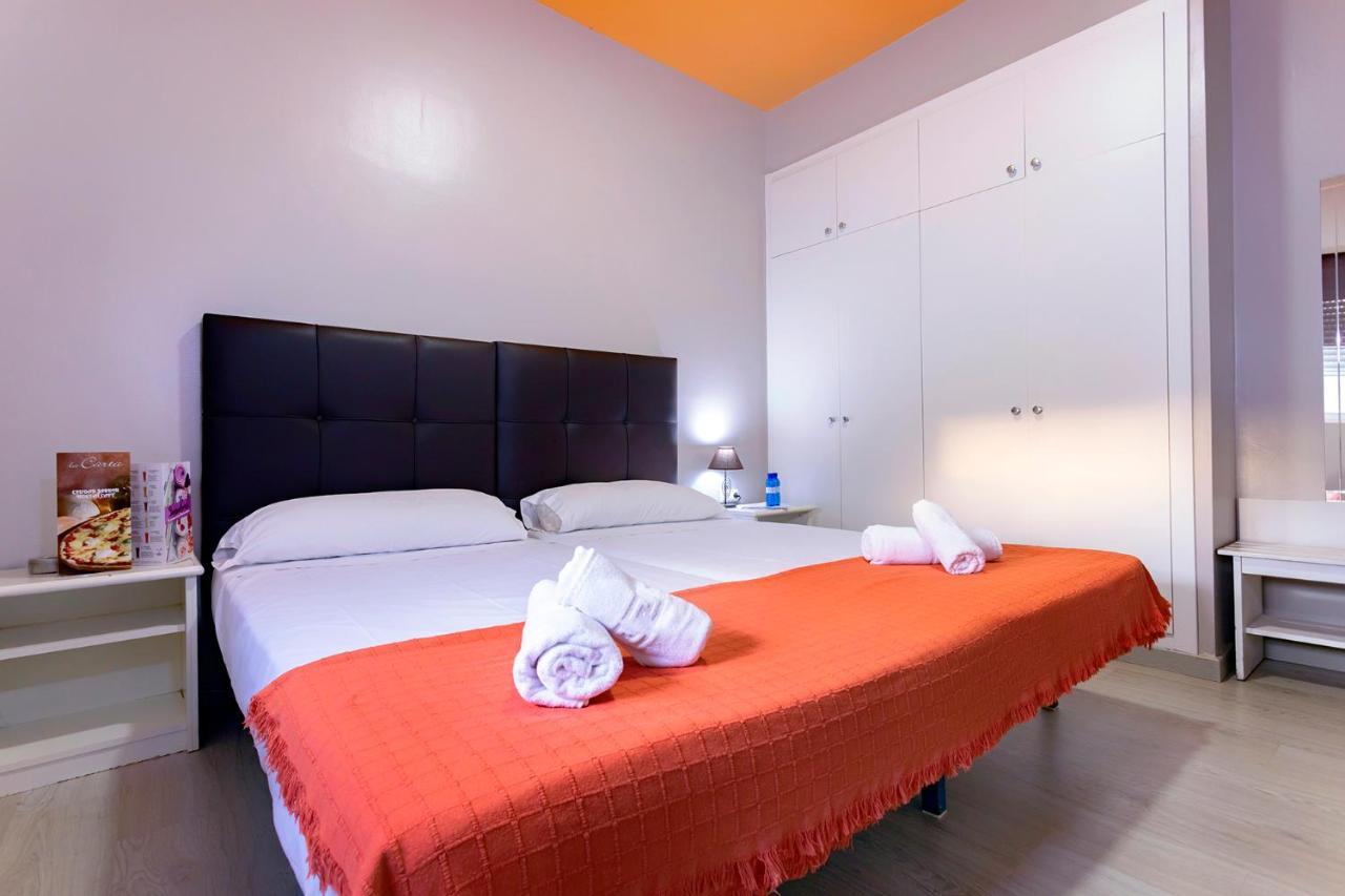 Hostal Ciudad Jardin Málaga Dış mekan fotoğraf