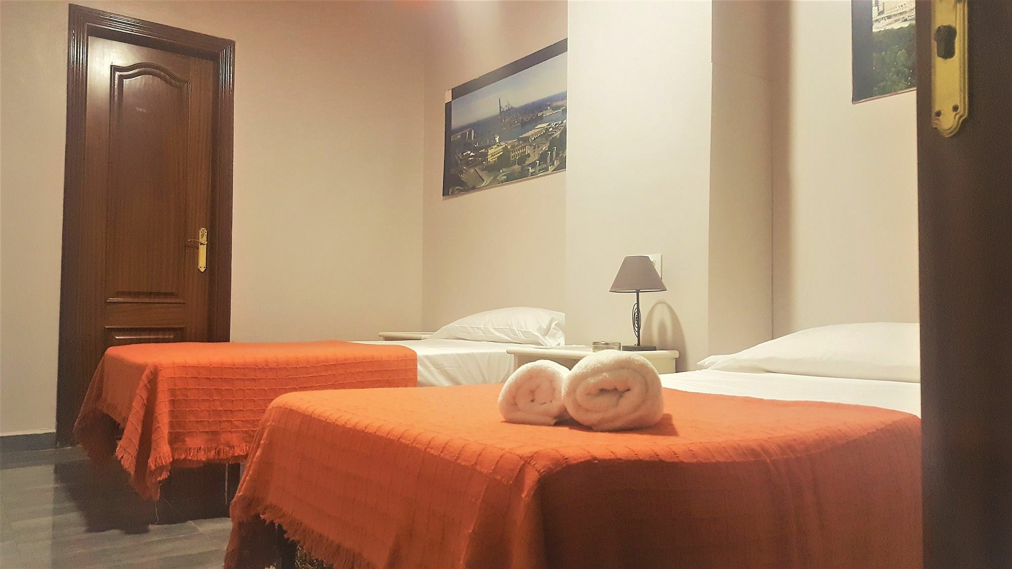 Hostal Ciudad Jardin Málaga Dış mekan fotoğraf